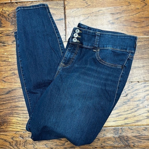 Torrid Jegging Skinny Super Stretch High-Rise Jean - Picture 1 of 8
